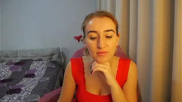 Sophiloren online show from 02.16.26