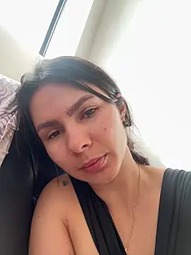 SofiaG  online show from 12.25.24