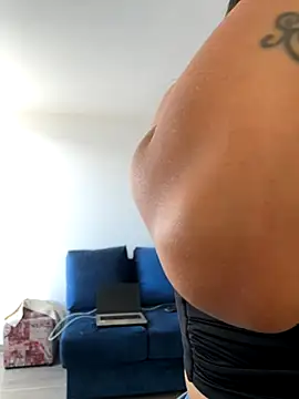 SofiaG  online show from 11.06.25