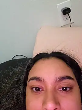 cinnaminnie online show from 12.20.25