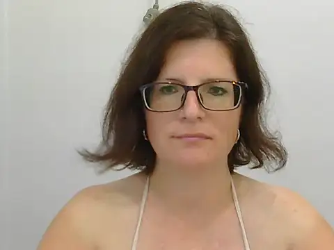 Snapshot of CrimsonMistress chatting on 02.09.25 CrimsonMistress online show from 02.09.25