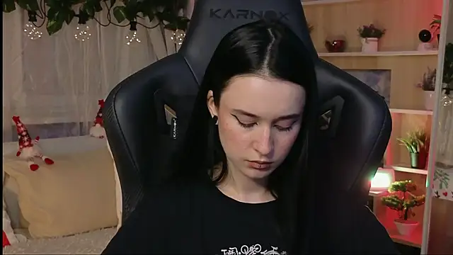 KiraLiLime online show from 02.06.25