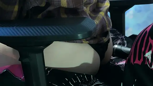 KiraLiLime online show from 03.14.25