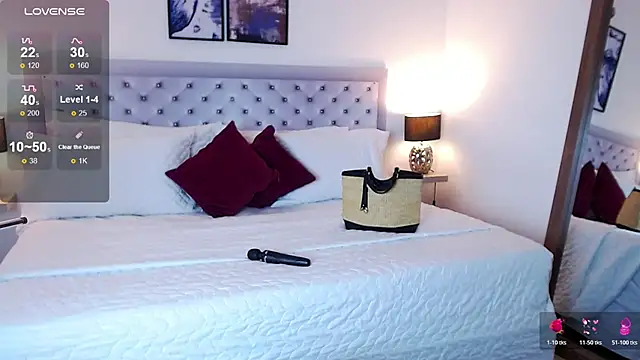 sarascottt online show from 03.17.26