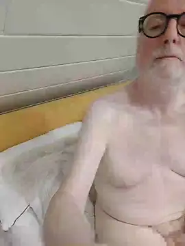 Greyhound70 online show from 03.10.25