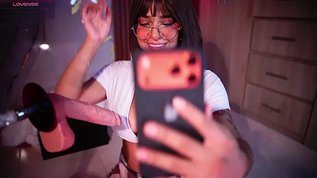 Mikubani18 online show from 03.16.26