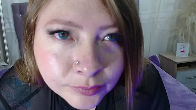 Kharla Marin online show from 02.05.25