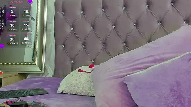 Kharla Marin online show from 02.11.25