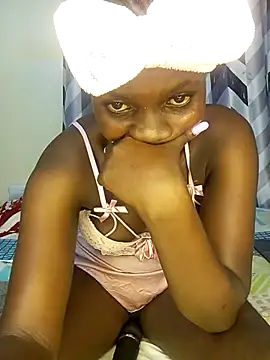 Snapshot of Slimthick900 chatting on 03.14.25 Slimthick900 online show from 03.14.25