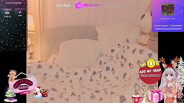 Snapshot of Blondecandie chatting on 12.15.24 Blondecandie online show from 12.15.24