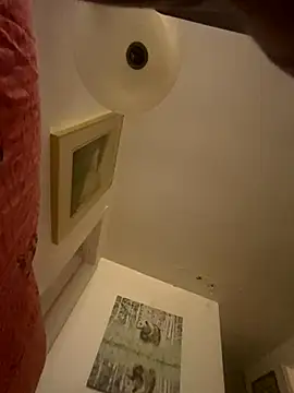 kikiwonderbar online show from 12.17.25