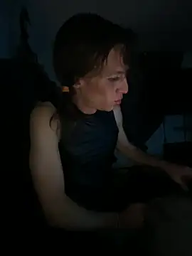 kikiwonderbar online show from 02.19.26