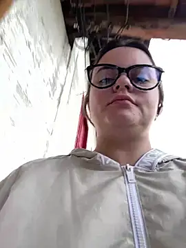 Im Amelia online show from 04.21.26