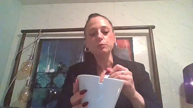 Snapshot of Audrey_hotty chatting on 11.11.25 Audrey hotty online show from 11.11.25