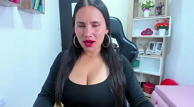 Saylor Lee22 online show from 12.12.24