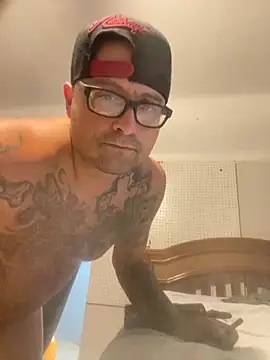 Snapshot of degiggxxx chatting on 09.22.25 degiggxxx online show from 09.22.25