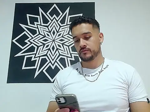  CHRIS-DENNIS  online show from 04.10.26