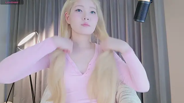 KitayamaChu online show from 02.04.25