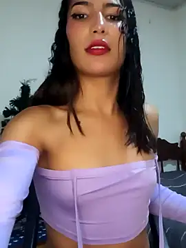 Snapshot of Lanna_hott_ chatting on 12.21.24 Lanna hott  online show from 12.21.24