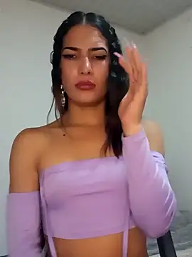 Snapshot of Lanna_hott_ chatting on 01.07.25 Lanna hott  online show from 01.07.25
