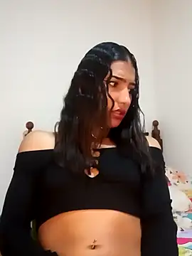 Snapshot of Lanna_hott_ chatting on 01.12.25 Lanna hott  online show from 01.12.25