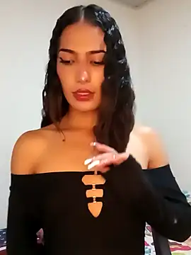 Snapshot of Lanna_hott_ chatting on 01.20.25 Lanna hott  online show from 01.20.25