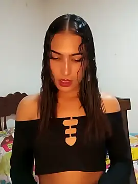 Snapshot of Lanna_hott_ chatting on 01.21.25 Lanna hott  online show from 01.21.25