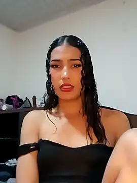 Snapshot of Lanna_hott_ chatting on 02.12.25 Lanna hott  online show from 02.12.25