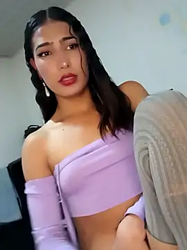 Snapshot of Lanna_hott_ chatting on 02.21.25 Lanna hott  online show from 02.21.25