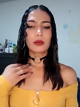 Snapshot of Lanna_hott_ chatting on 03.14.25 Lanna hott  online show from 03.14.25
