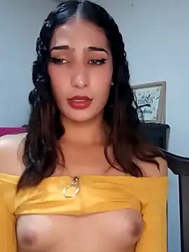 Snapshot of Lanna_hott_ chatting on 03.14.25 Lanna hott  online show from 03.14.25