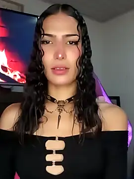Snapshot of Lanna_hott_ chatting on 10.04.25 Lanna hott  online show from 10.04.25