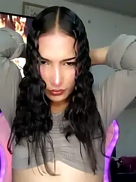 Snapshot of Lanna_hott_ chatting on 10.11.25 Lanna hott  online show from 10.11.25