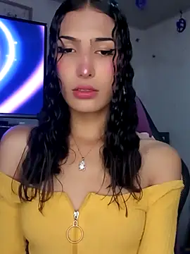 Lanna hott  online show from 10.29.25