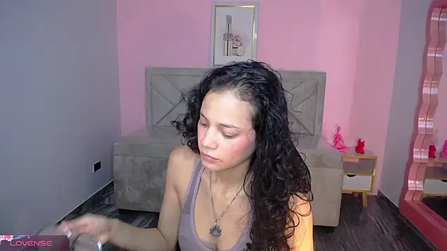 Snapshot of Tyna_ch chatting on 06.22.26 Tyna ch online show from 06.22.26