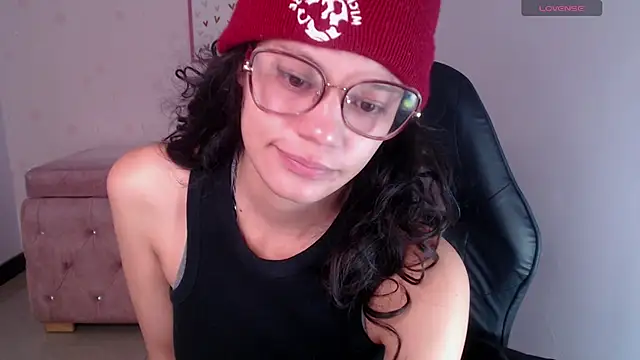 Snapshot of Tyna_ch chatting on 07.15.26 Tyna ch online show from 07.15.26