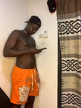 Snapshot of bad-boy-2002 chatting on 01.31.25 bad-boy-2002 online show from 01.31.25