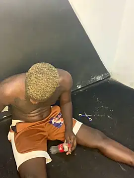 Snapshot of bad-boy-2002 chatting on 02.03.25 bad-boy-2002 online show from 02.03.25