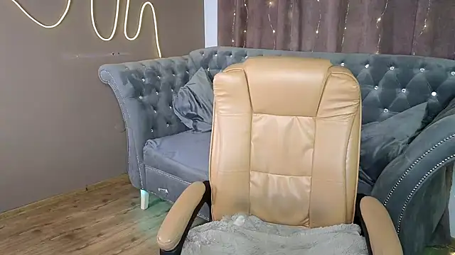 GloriNichols online show from 01.19.25