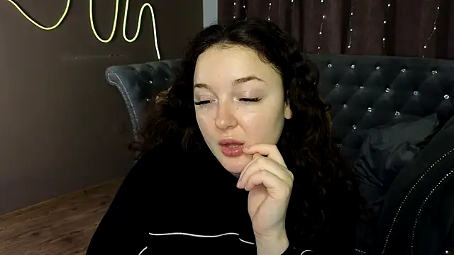 GloriNichols online show from 01.26.25