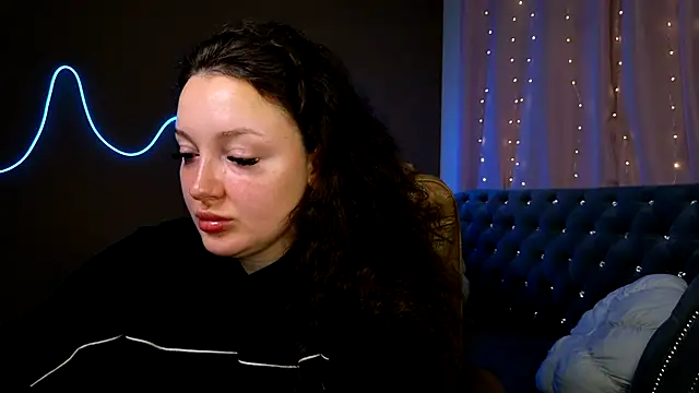 GloriNichols online show from 09.23.25