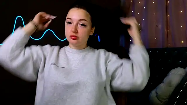 GloriNichols online show from 09.26.25