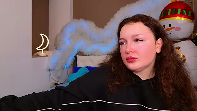 GloriNichols online show from 12.04.25