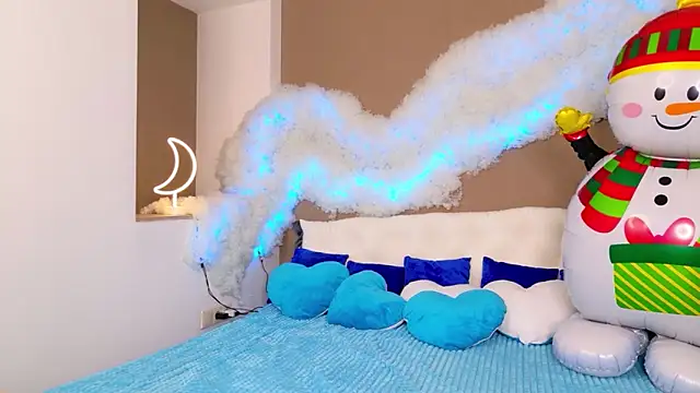 GloriNichols online show from 12.16.25