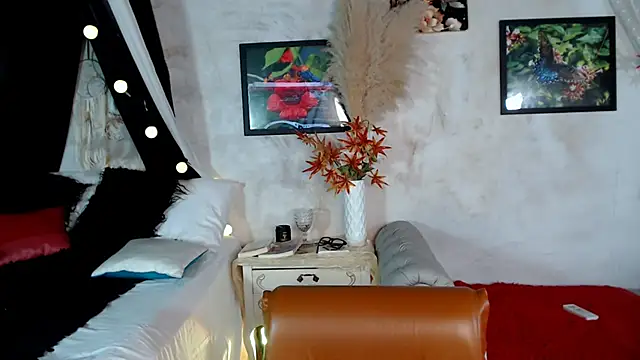 Kyara Queen online show from 01.31.25