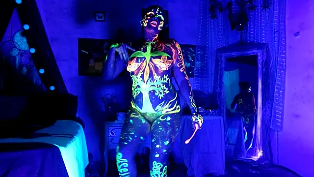 Kyara Queen online show from 09.17.25