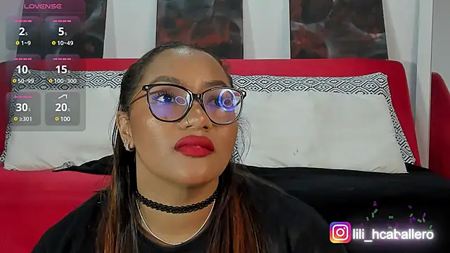 Snapshot of Lilithcaballero chatting on 02.11.25 Lilithcaballero online show from 02.11.25