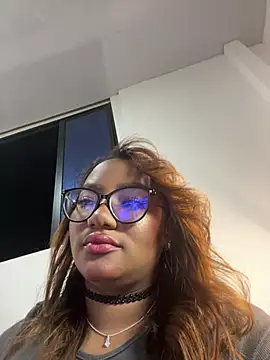 Snapshot of Lilithcaballero chatting on 03.10.25 Lilithcaballero online show from 03.10.25