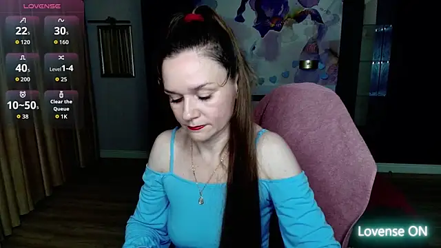 Snapshot of AriaGray chatting on 06.12.26 AriaGray online show from 06.12.26