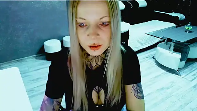 InesGold online show from 10.29.25